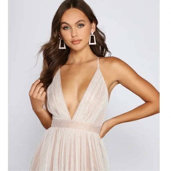 WINDSOR Formal Gown - Picture 3 of 4